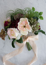 Load image into Gallery viewer, Artificial Succulent Bouquet Pick in Green Gray - 4" Wide