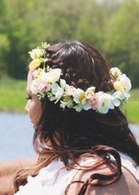 Load image into Gallery viewer, Mini White Cream Silk Ranunculus Bush - 10"