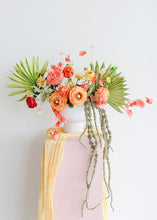 Load image into Gallery viewer, Orion Compote Flower Pot - 6.5"