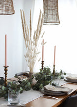Load image into Gallery viewer, Pack of 6 - Smooth Natural Tan Pampas Grass - 25-29.5"