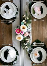 Load image into Gallery viewer, Pack of 200 - Individual Preserved Magnolia Leaves