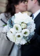 Load image into Gallery viewer, Silk Ranunculus in Cream - 13"
