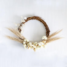 Load image into Gallery viewer, Natural Grapevine Wreath - 18"
