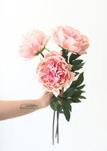 Load image into Gallery viewer, Real Touch Peony Fake Flower in Light Pink
