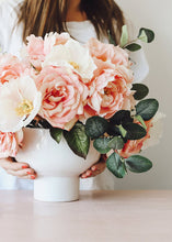 Load image into Gallery viewer, Pink Real Touch Artificial Roses

