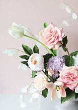 Load image into Gallery viewer, Foam Dutch Tulip Flower in White
