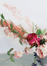 Load image into Gallery viewer, Preserved Ruscus Leaves in Pink
