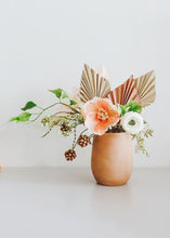 Load image into Gallery viewer, Silk Ranunculus in Cream - 13"
