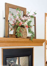 Load image into Gallery viewer, Fake Lilacs Flower in Cream
