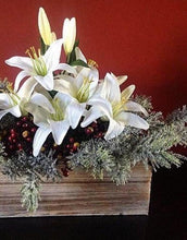 Load image into Gallery viewer, Silk Flower Lily Spray in Cream White

